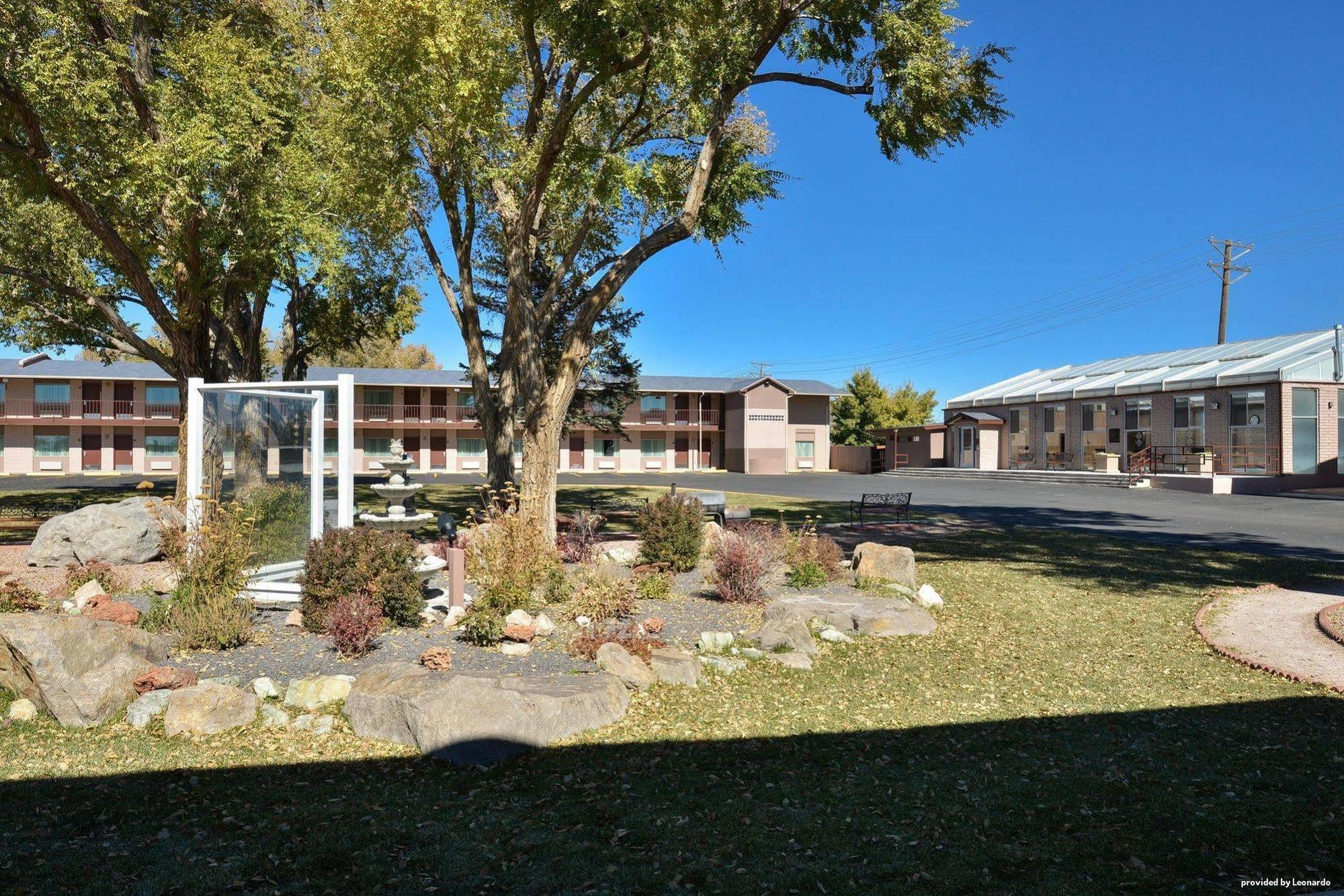 Western 3* Alamosa
