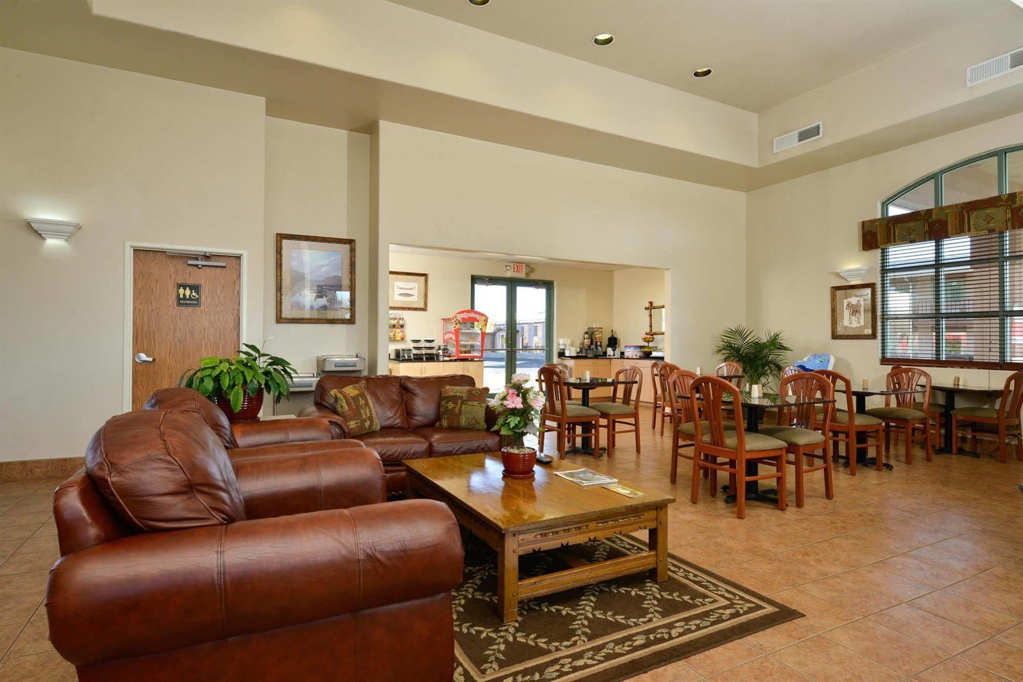 Western Motel 3*